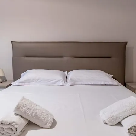 Albania Dream Luxury 1 *