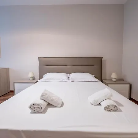 Apartamento Albania Dream Luxury 1 *